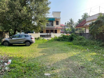 9.26 Cents land for sale Near Nucleus Mall, Maradu, Ernakulam
