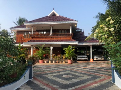 4200 sqft 5 BHK Posh House in 25 Cents for sale at Kuruppanthara, Kottayam