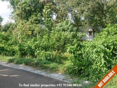 17 Cent square plot for sale near Aluva town, Ernakulam
