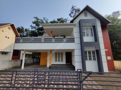 4 BHK (KC Villa) Gated Luxury Villa in 7 Cents for sale at Pandanchira, Kottayam