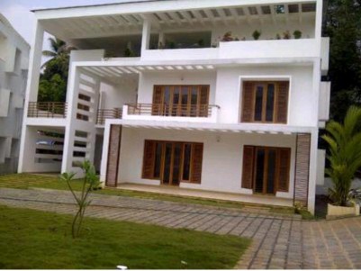 5 BHK House in 8.15 Cents for sale near Chinmaya School, Tripunithura, Ernakulam