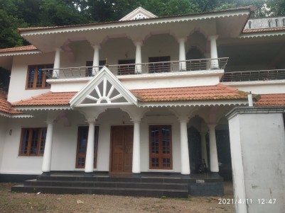 10 Cents with 2500 sqft 4 BHK House for sale Iyrattunada, Manarkadu, Kottayam