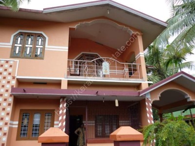 11 Cents Plot with 2 Story Building for sale at Cheruvanchery, Kannur