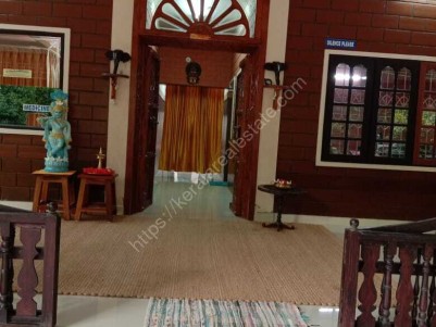  Multipurpose Traditional Building in 44 cents for Sale at Attingal,Trivandrum