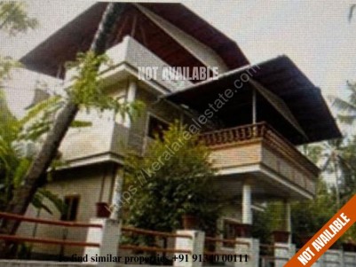River view Brand New 4 BHK House in 15 Cents for sale at Puthukad, Trichur