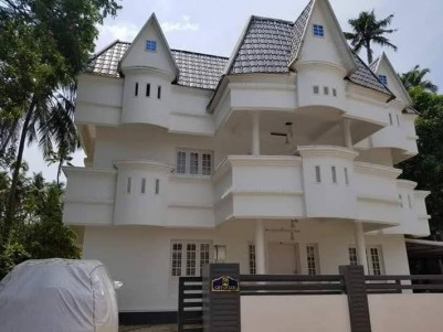 2700 Sq Ft 6 BHK Independent House for Sale at Manthripuram, Thrissur 