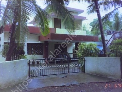 11.5 Cents of Land with Old RCC House for Sale at East Talap, Kannur