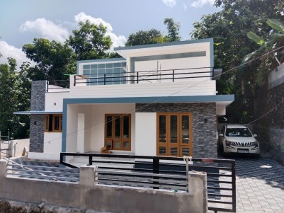 1379 Sq. Ft New Villa for Sale at Manarcadu,Kottayam