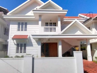 A Beautiful Gated Villa for Sale near Irumpanam, Kochi 