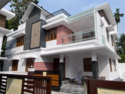 2000 Sqft New House for Sale at Pallikkara, Ernakulam