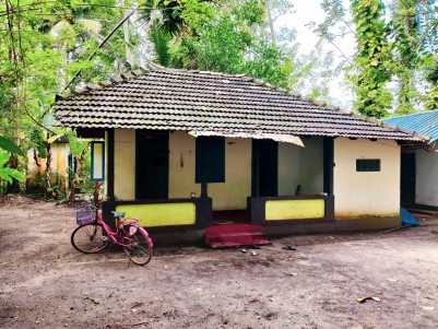 10 Cents of land with Old House for sale near Arthungal,Alappuzha