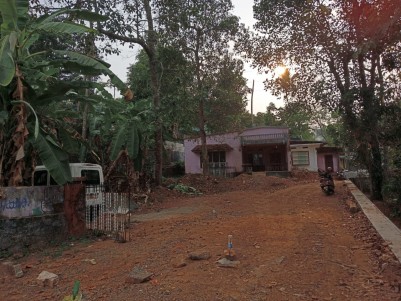 THE PROPERTY IS NEAR THE MAIN ROAD AROUND 400 METRES  IN PWD ROAD