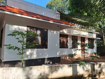 1000 Sq.ft 5 BHK House for Sale at Vazhakulam, Ernakulam