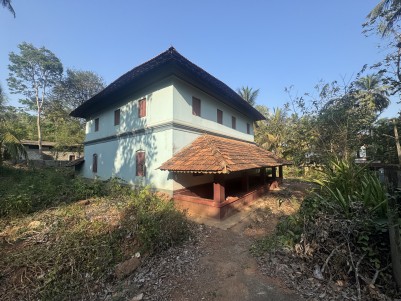 26 Cents land with Vintage House for Sale at Ottapalam, Palakkad