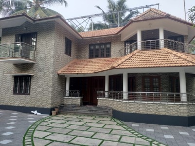 Fully Furnished 4 BHK Villa for Sale near Guruvayur Temple, Thrissur