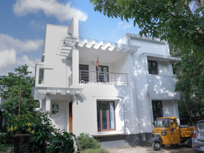 3 BHK House for Sale in Eroor, Thripunithura, Ernakulam 