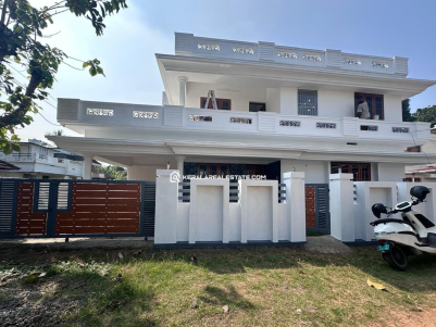 4 BHK House for Sale in Kottekkad, Thrissur 