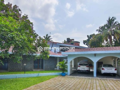 House for Sale in Vyttila, Ernakulam 