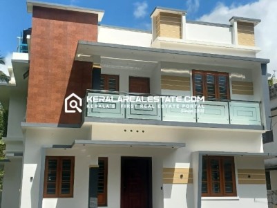 HOUSE FOR SALE IN UDAYAMPEROOR, TRIPUNITHURA,ERNAKULAM