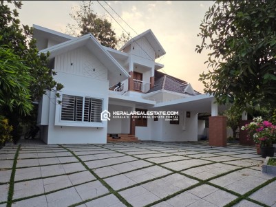 4 BHK HOUSE FOR SALE IN NILAMBUR, MALAPPURAM, ERNAKULAM