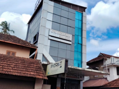Commercial Building for Rent in Veliyannur, Thrissur