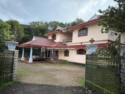  6 BHK HOUSE FOR SALE IN MULANTHURUTHY, ERNAKULAM