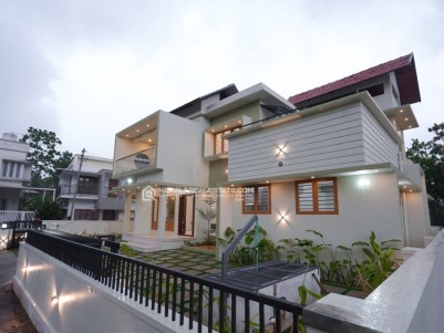 LUXURY GATED 4 BHK VILLA FOR SALE IN KIZHAKKAMBALAM, ERNAKULAM