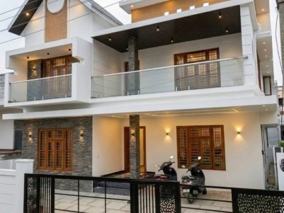 4 BHK Semi Furnished House for Sale in Thrikkakara, Ernakulam 