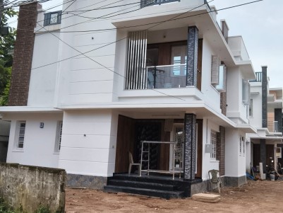 4 BHK Semi Furnished House for Sale in Kalamassery, Ernakulam 