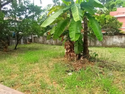 28 Cents of Land for Sale Near Nucleus Mall, Maradu, Ernakulam